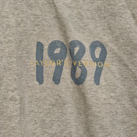 Taylor Swift 1989 Taylors Version Crewneck Sweatshirt Heather Grey Size S - Picture 2 of 8